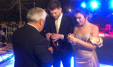 Dağlı ve Sönmez ailelerinin mutlu günü