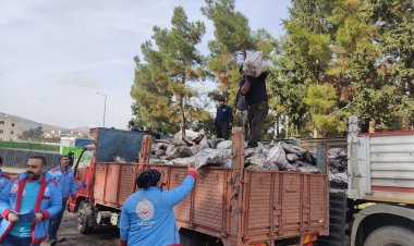 Nizip'te Kömür Dağıtımı Sürüyor