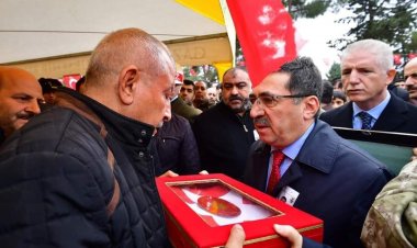 Şehit er Eyyüp Uğurlu, Gaziantep'te son yolculuğa uğurlandı