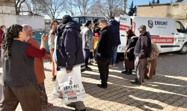 Erkunt Bayii Alpaslan Ticaret'ten deprem bölgesine yardım