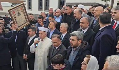 Hacı Beşir Hasan İnal Merkez Camii Dualarla Açıldı: Karkamış Yeni İbadethanesine Kavuştu