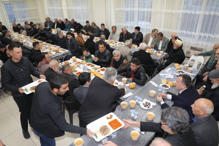 Başkan Doğan, Yeniyazı Mahallesi’nde iftar ve teravih programına Katıldı