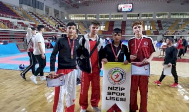 Nizip Spor Lisesi'nin Kick Boks Türkiye Başarısı