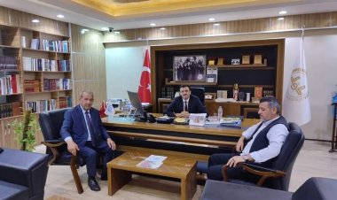 Hayırsever Cankesen'den İlçe Müftülüğüne Ziyaret