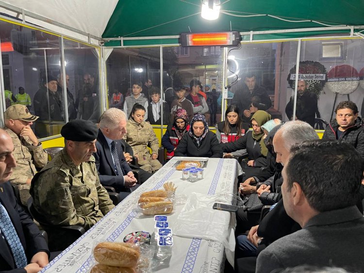 Gül ve Sarı şehit ailesini yalnız bırakmadı