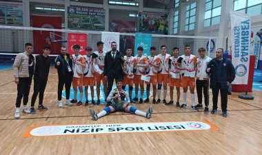 Nizip Spor Lisesi Madalya'ya Doymuyor