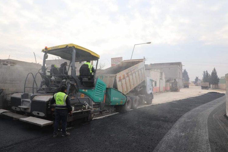 Tepe Caddesi sıcak asfaltla buluştu