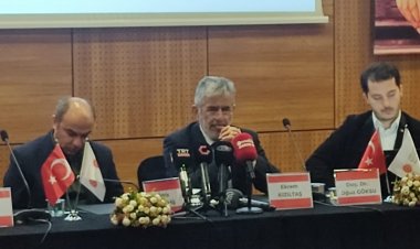 Gaziantep'te "Dezenformasyonla Nasıl Mücadele Edilir" paneli 