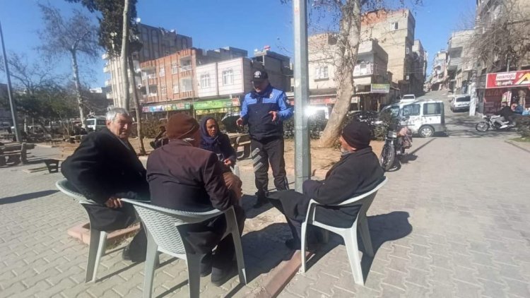 "Depremde hasar gören binalara eşya çıkarmak için girmeyin" uyarısı