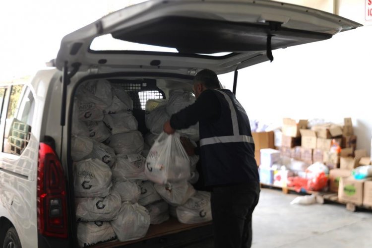 Köylerde yaşayan depremzedelerin ihtiyaçları karşılanıyor