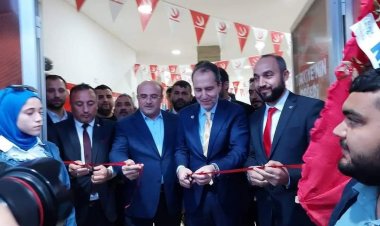 Fatih Erbakan'a Coşkulu Karşılama