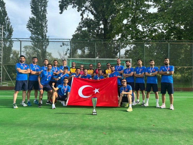 NİZİP ZEUGMA HOKEY’den TARİHİ BÜYÜK ZAFER
