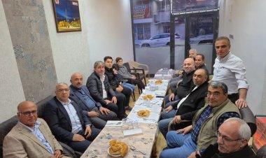 Nizip Gazeteciler Derneği Üyeleri İftar Yemeğinde Bir Araya Geldi