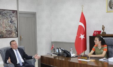 Minik Kalplerden Büyük Adımlar: 23 Nisan’da Nizip Belediyesi Çocukların Oldu