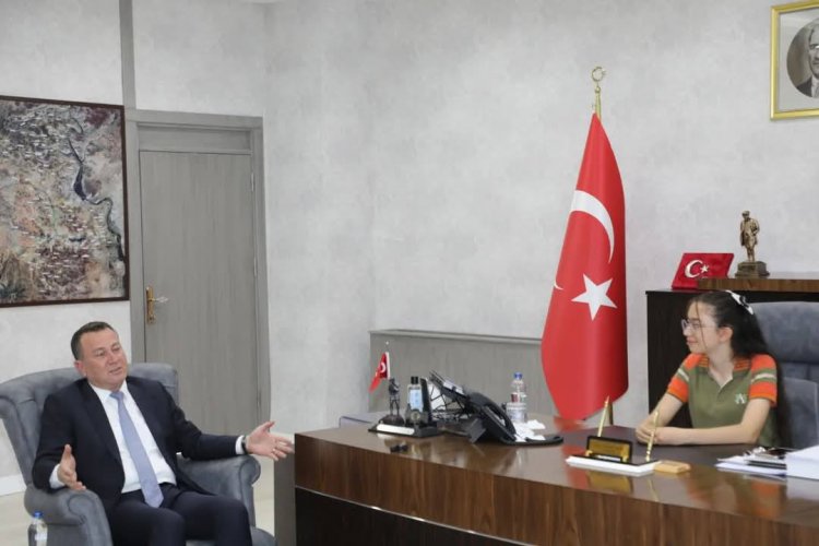 Minik Kalplerden Büyük Adımlar: 23 Nisan’da Nizip Belediyesi Çocukların Oldu