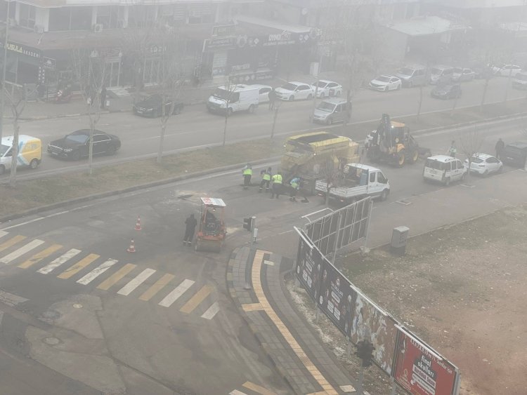 Nizip’te Bozulan Yollara Büyükşehir Eli: Asfalt Yama Çalışmaları Başladı