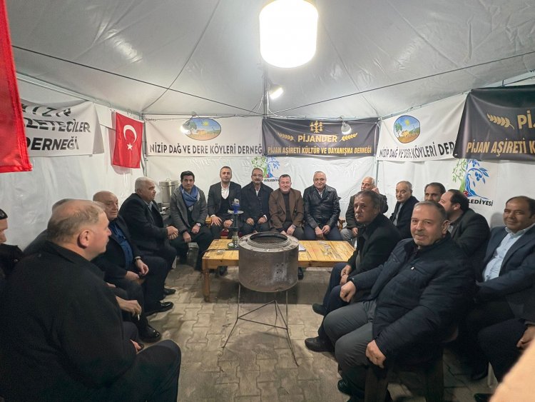 Nizip’te Ramazan Etkinliğine Yoğun İlgi: Dernekler Çadırı Ziyaretçi Akınına Uğradı