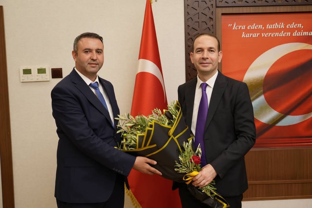 NİZİP’TE 100. YIL SOSYAL DAYANIŞMA VE ENGELSİZ YAŞAM MERKEZİ İÇİN KAYMAKAM UĞURLU’YA TEŞEKKÜR ZİYARETİ