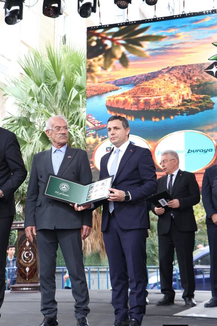 NİZİP ZEYTİN FESTİVALİ COŞKULU TÖRENLE AÇILDI: PROTOKOLDEN YOĞUN KATILIM!
