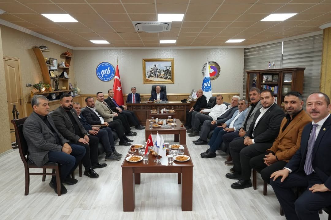 NİZİP KAYMAKAMI OSMAN UĞURLU’DAN NİZİP TİCARET BORSASI’NA ZİYARET