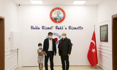 Büyükelçi Hassen'den Belediye Başkanı Sarı'ya ziyaret