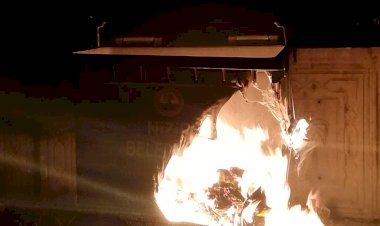 Çöp konteynerini yaktılar