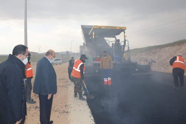 Yeşil Nizip Mezarlığı’nda asfalt çalışması 