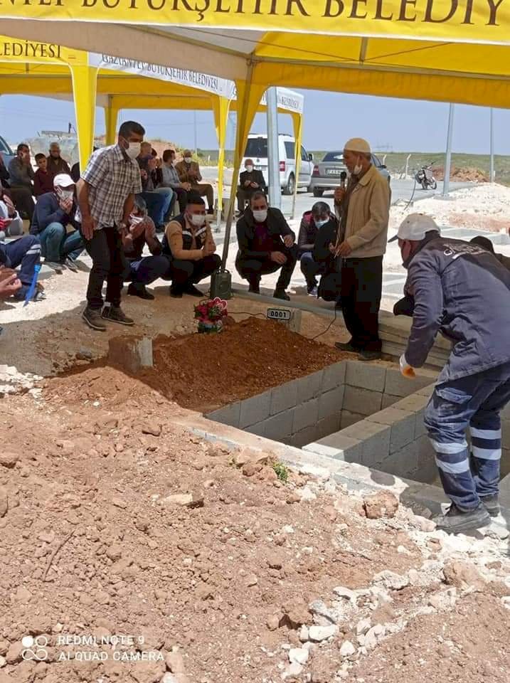 Yeşil Nizip Mezarlığına ilk ferdi defin işlemi başladı.