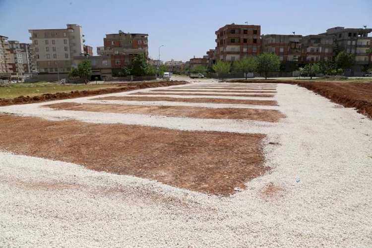 Başkanlar Sarı ve Fadıloğlu pazar yeri inşaat alanını inceledi